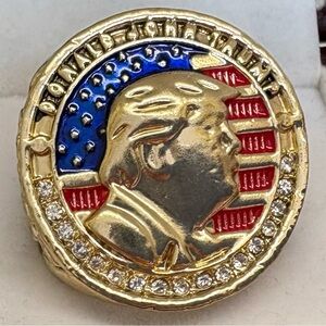 TRUMP USA Custom engraved ring with portrait engraved on top